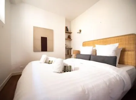 Cosy Flat In Saint-germain Des Pres Apart Otel 4*