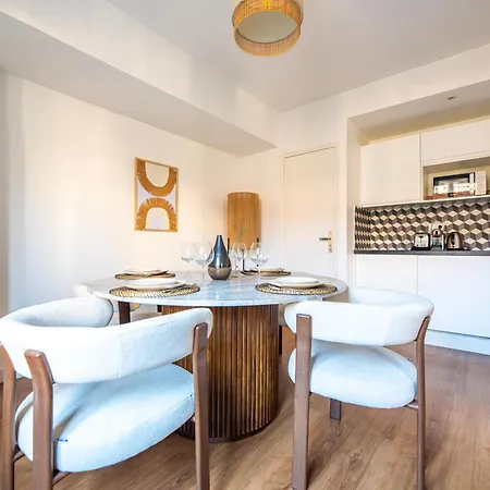 Cosy Flat In Saint-germain Des Pres 4*