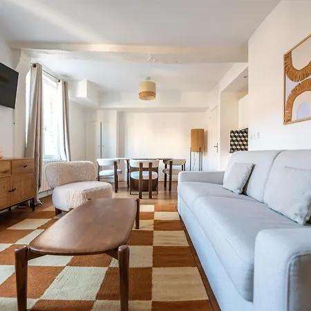 Cosy Flat In Saint-germain Des Pres Paris