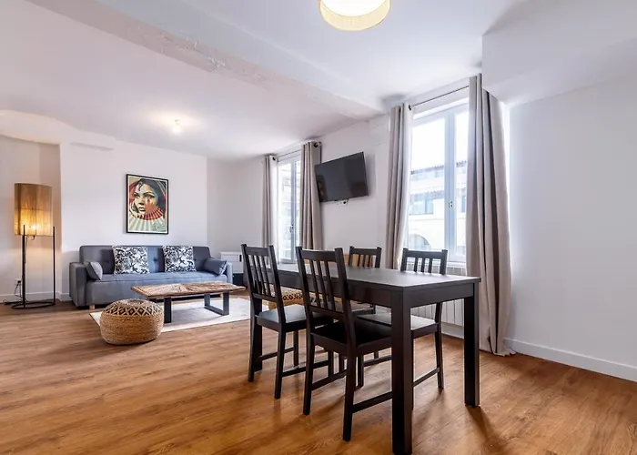 Cosy Flat In Saint-germain Des Pres Paris